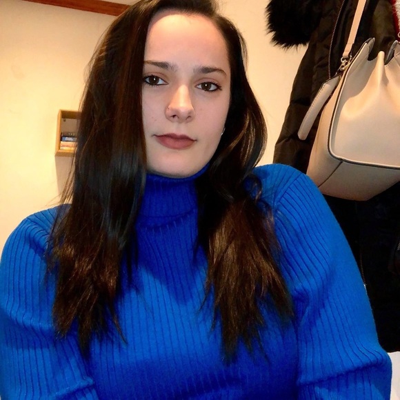 Meet your Posher, Monika - Picture 2 of 8